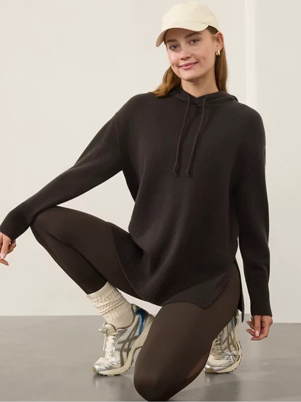 Wool/Cashmere Athleta Black Alpine Hoodie Sweater size Medium